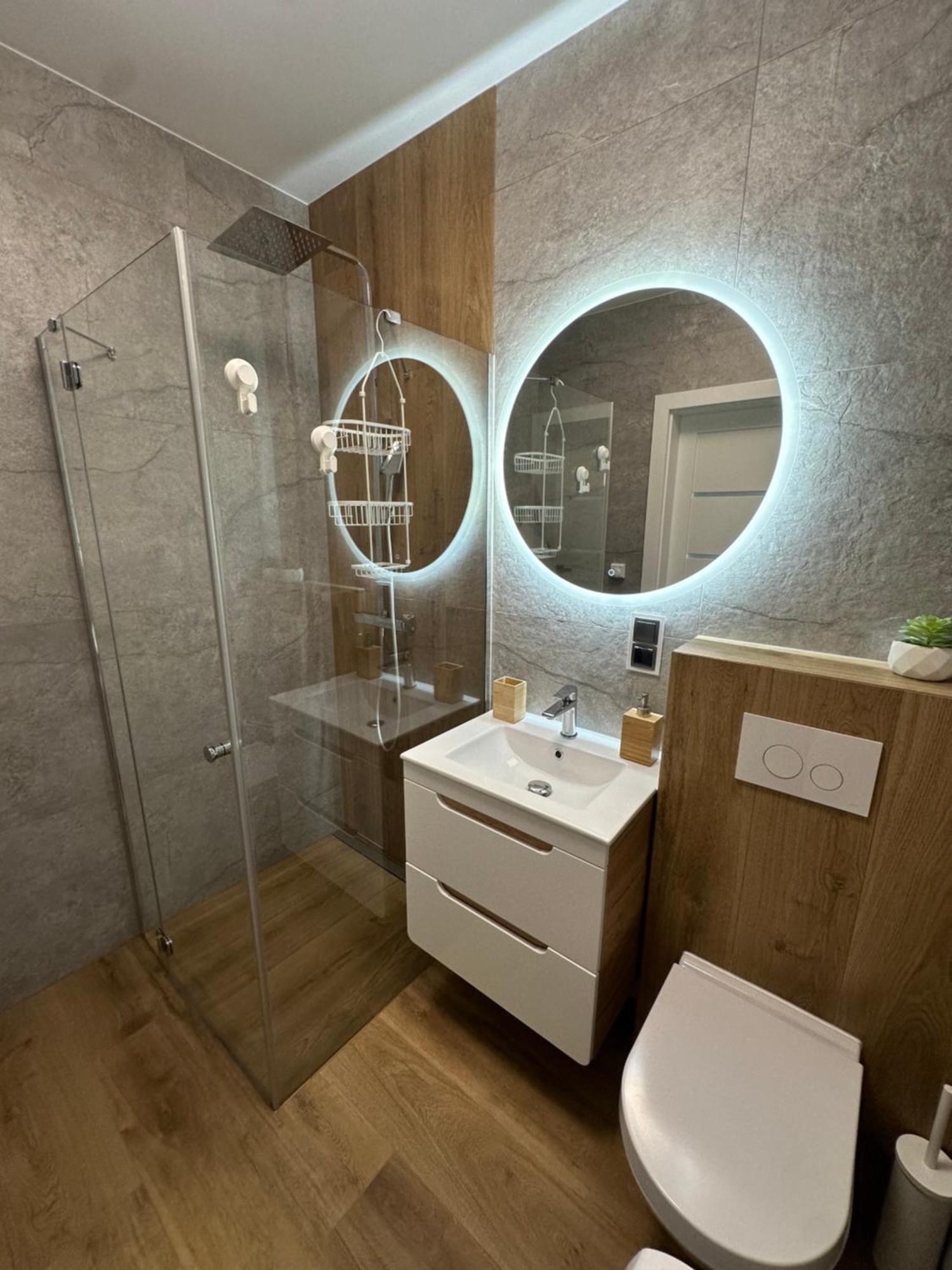 Apartament Debowe Wzgorze Złotów Exteriör bild